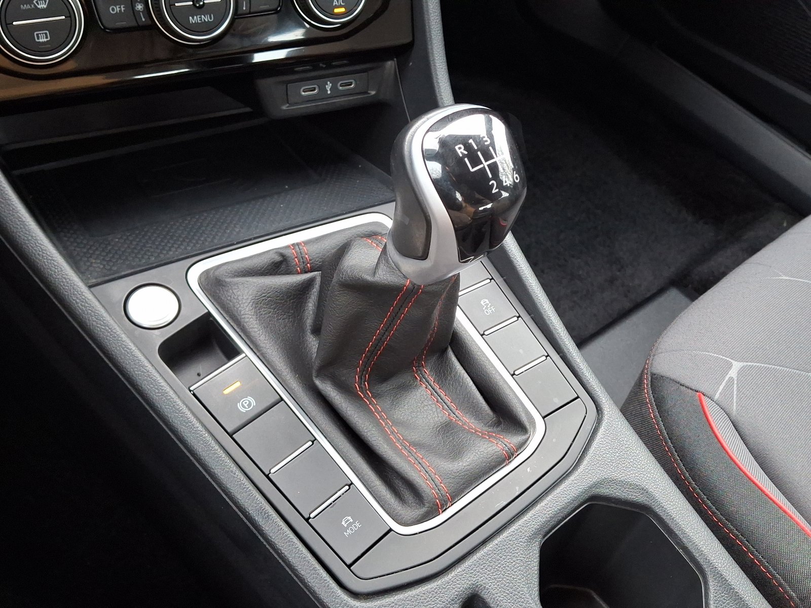 Certified 2024 Volkswagen Jetta GLI 40th Anniversary Edition image 15