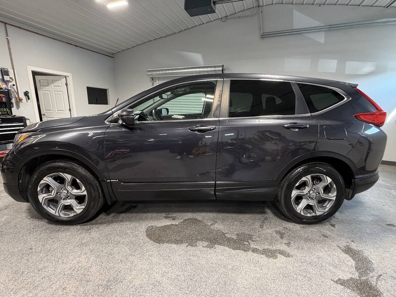 Used 2017 Honda CR-V EX-L image 2
