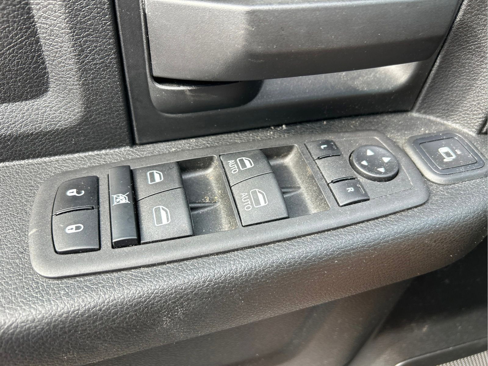Certified 2024 RAM 3500 Tradesman AWD/4WD image 24