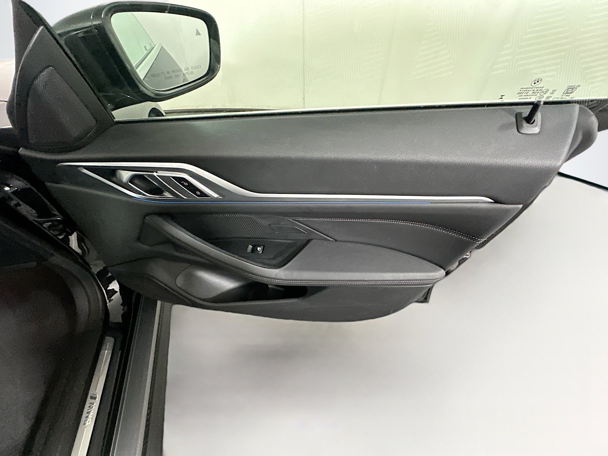 Used 2025 BMW i4 eDrive40 image 33