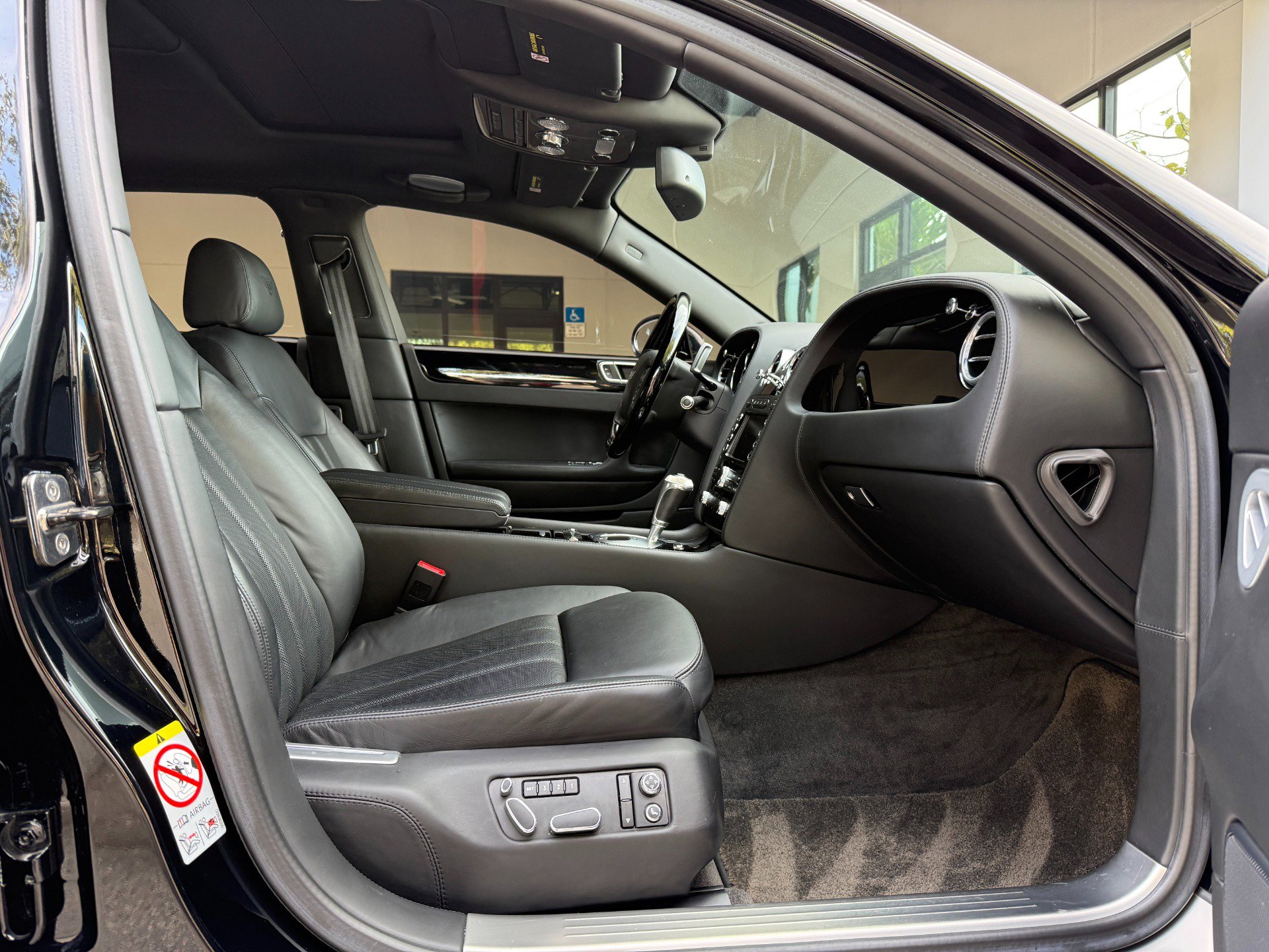 Used 2009 Bentley Flying Spur Flying Spur Speed image 26