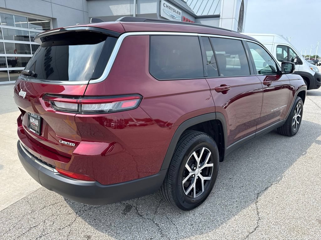 Used 2025 Jeep Grand Cherokee L Limited AWD/4WD image 5