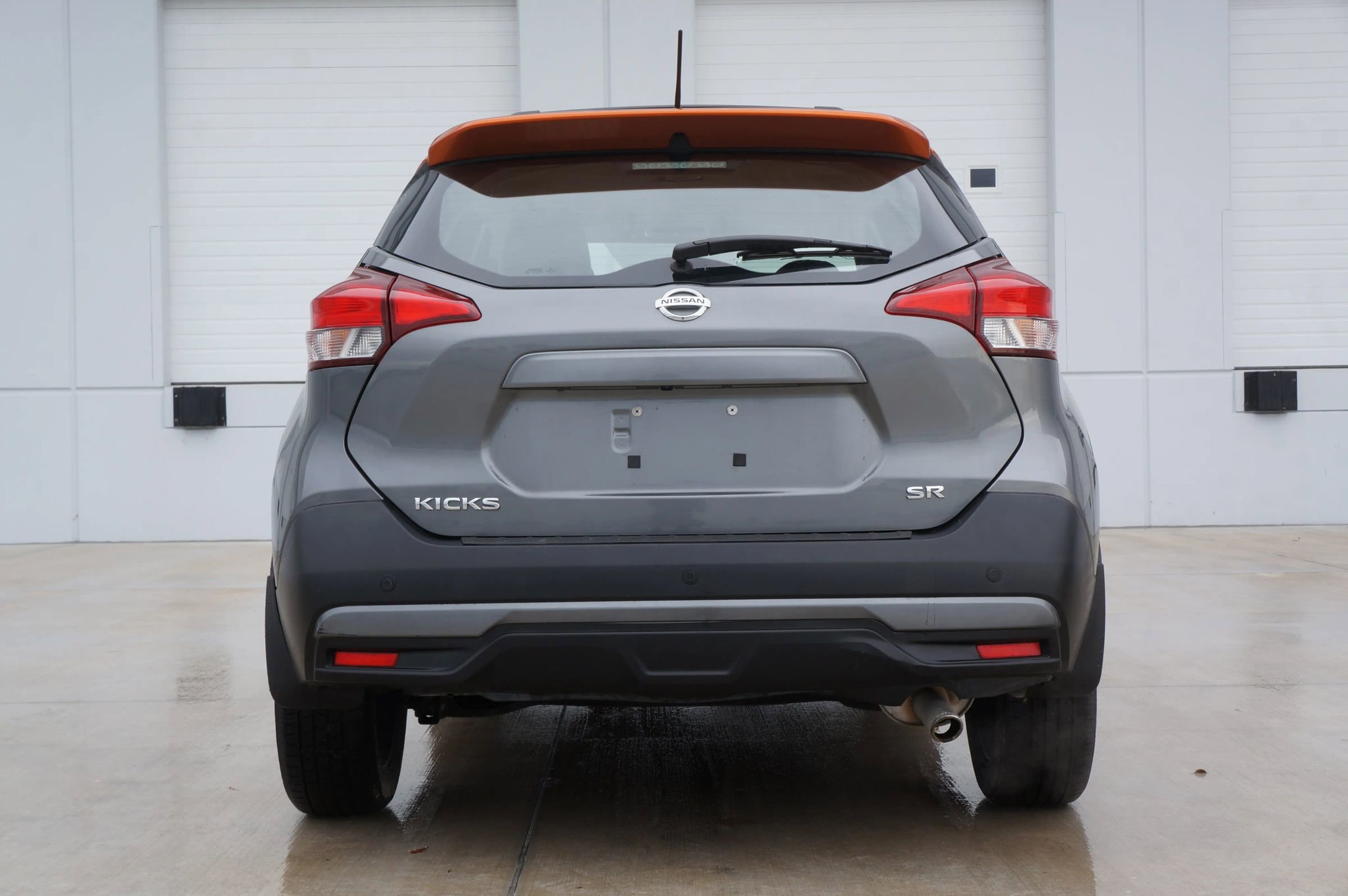 Used 2019 Nissan Kicks SR w/ SR Premium Package image 11