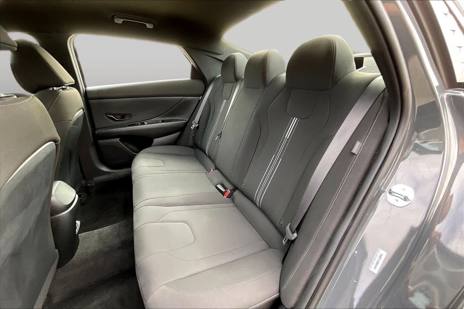 Used 2026 Hyundai Elantra Sport FWD image 20