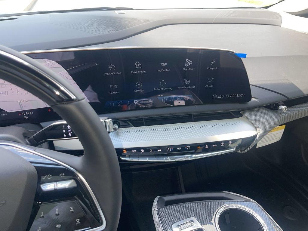 New 2027 Cadillac Optiq Sport w/ LPO, Floor Liner Package AWD/4WD image 25