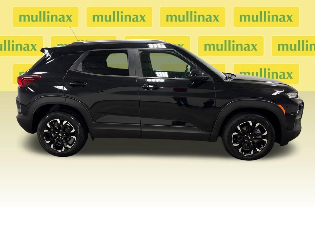 Used 2021 Chevrolet TrailBlazer LT FWD image 21