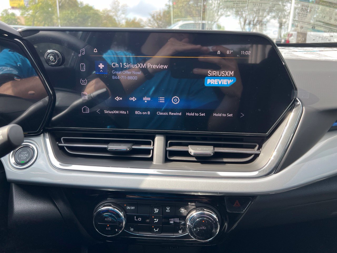 New 2026 Chevrolet Trax LT w/ LT Convenience Package FWD image 19