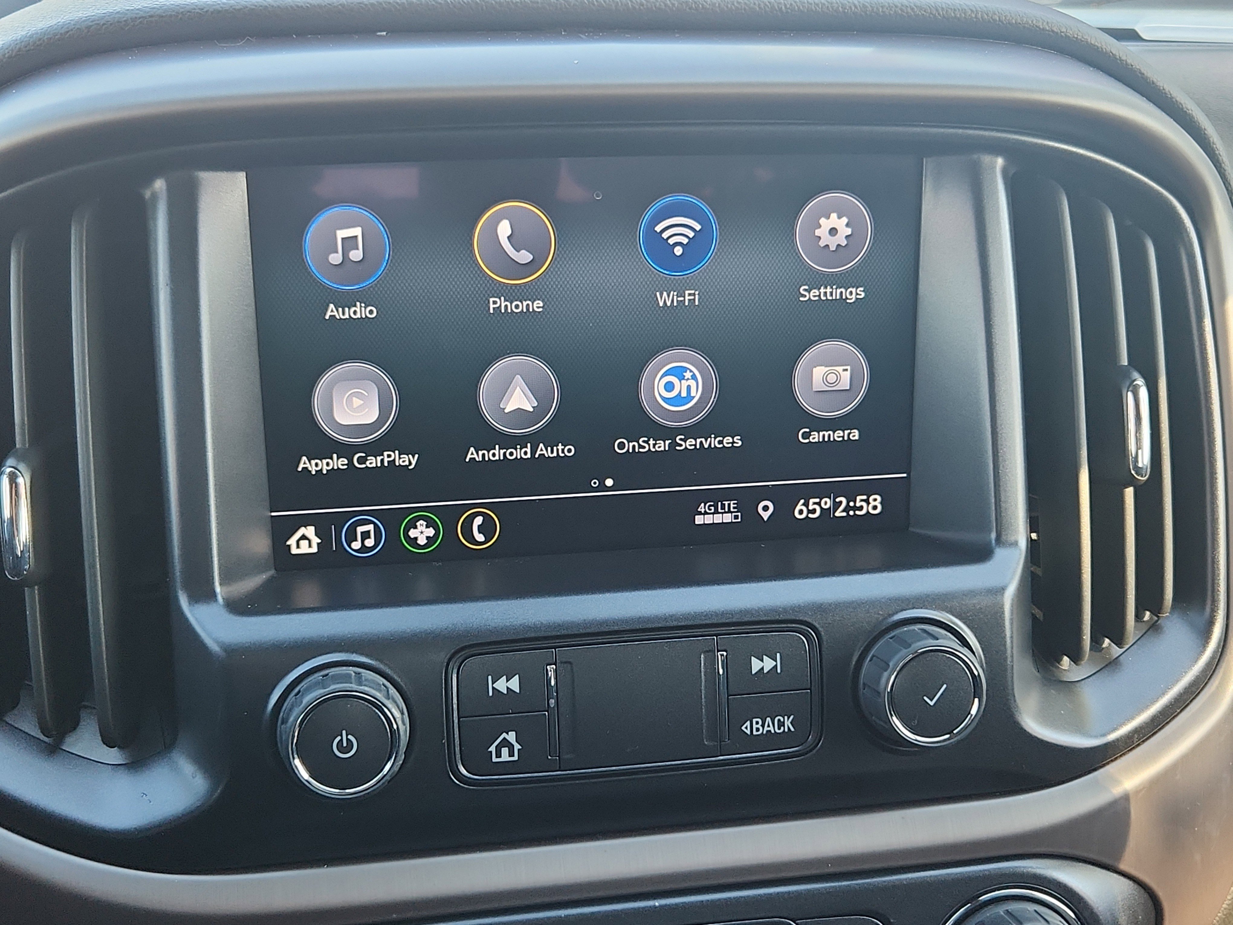 Used 2022 GMC Canyon AT4 image 12