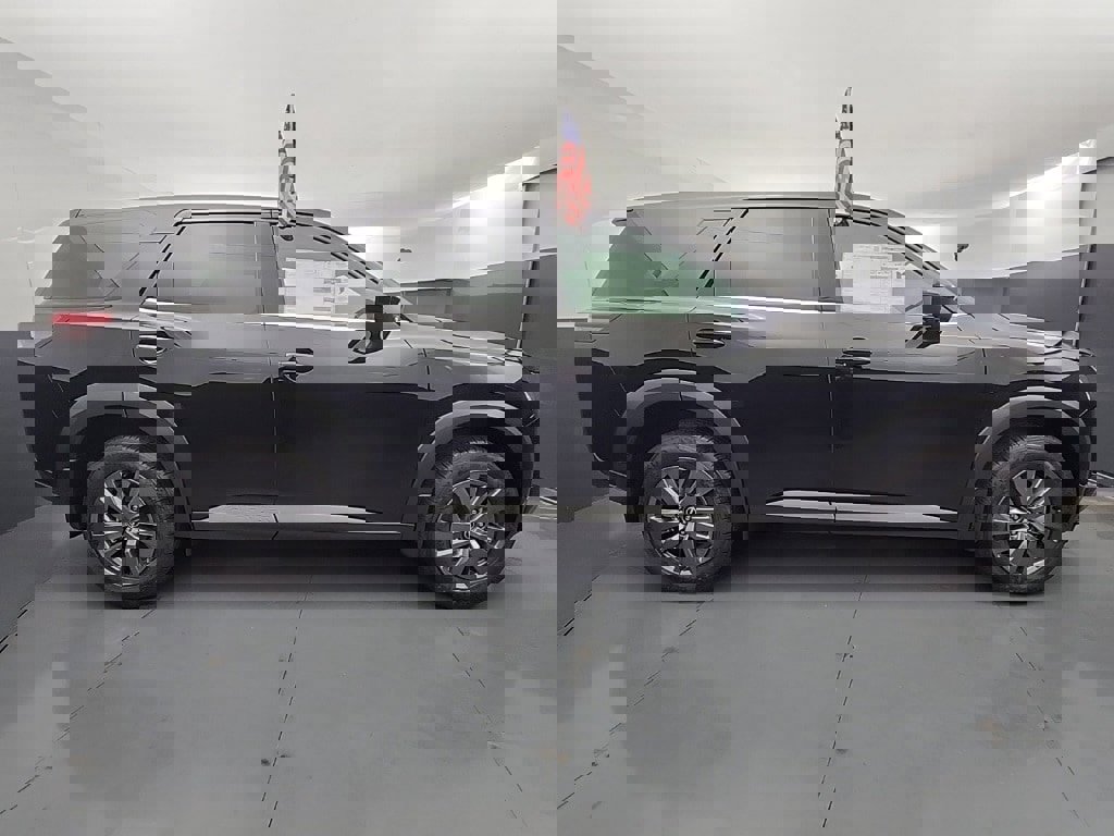 New 2025 Nissan Pathfinder S image 11