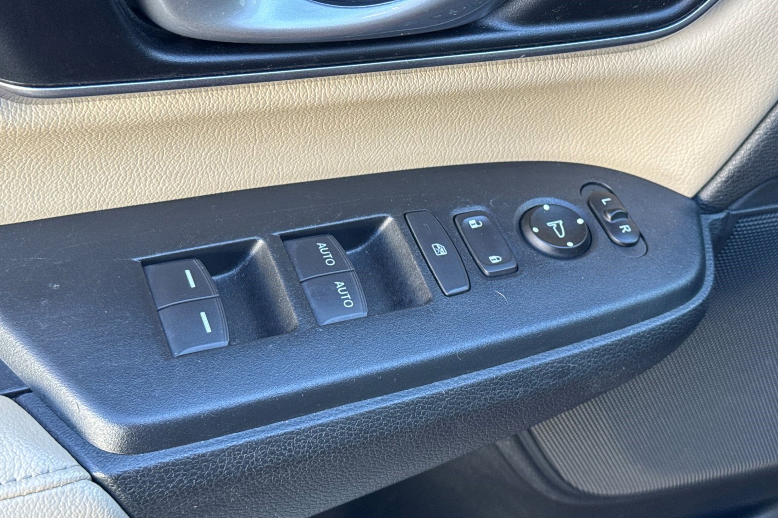 Certified 2018 Honda CR-V Touring image 13