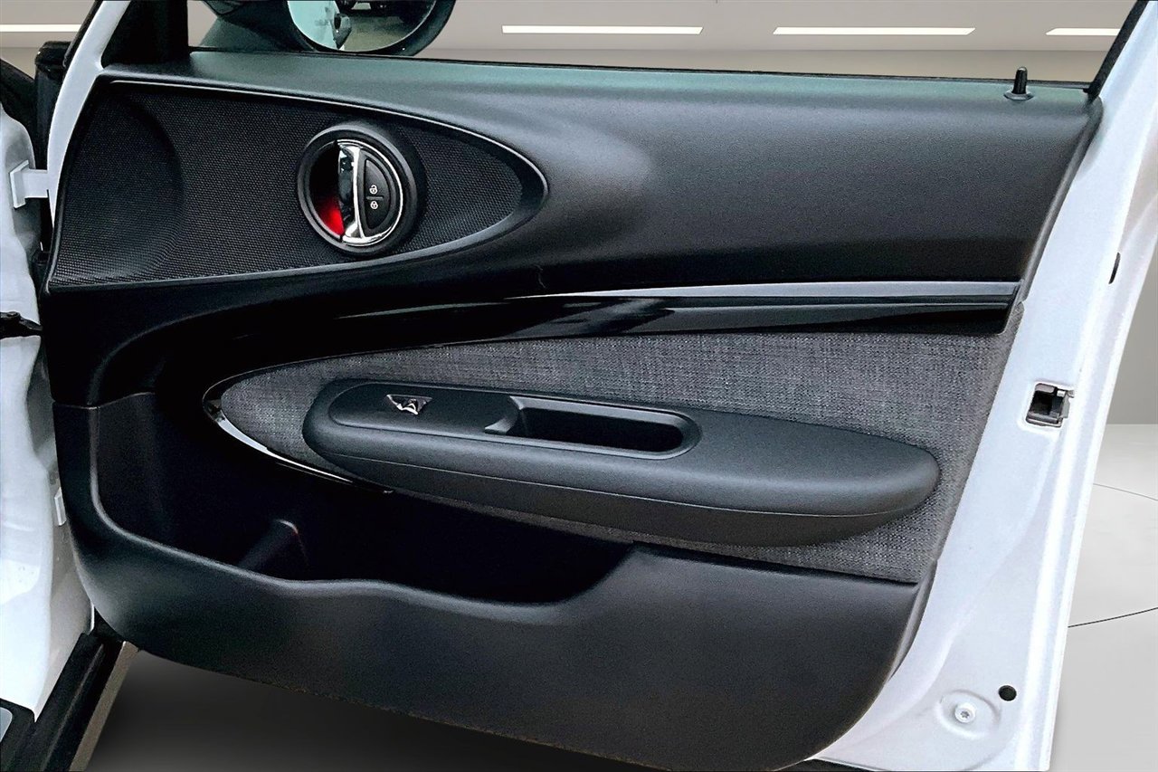 Used 2024 MINI Cooper Clubman S image 28