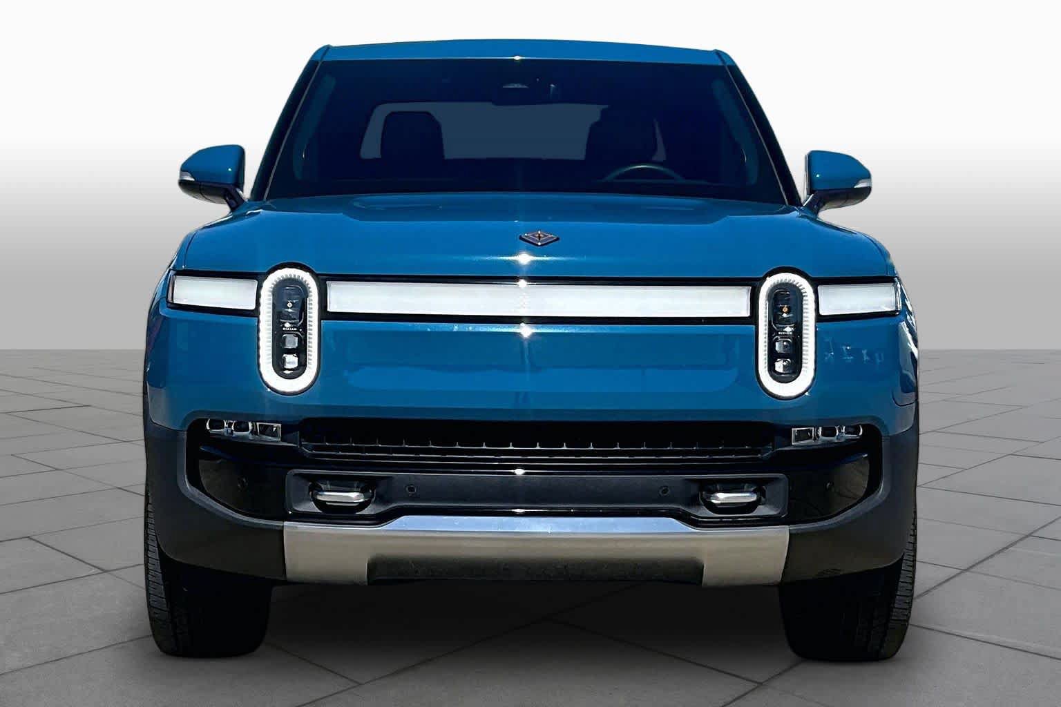 Used 2023 Rivian R1T Adventure AWD/4WD image 3