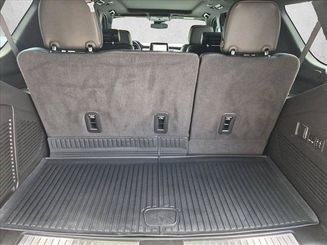 Used 2023 GMC Yukon AT4 AWD/4WD image 6