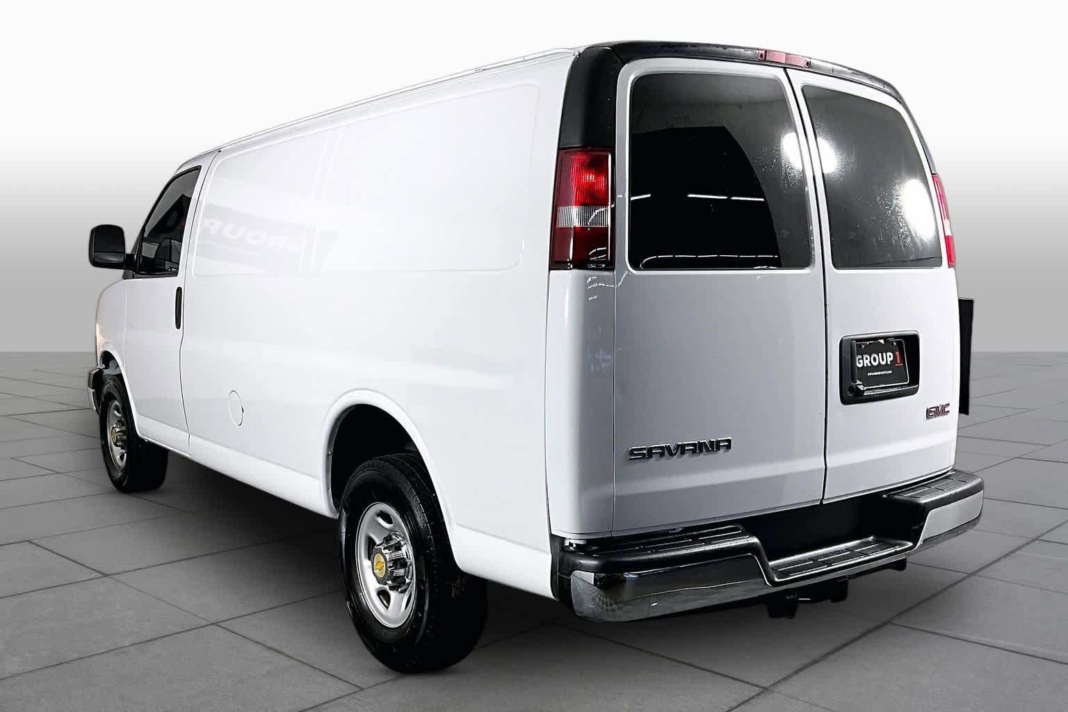 Used 2021 GMC Savana 2500 w/ Driver Convenience Package RWD image 11