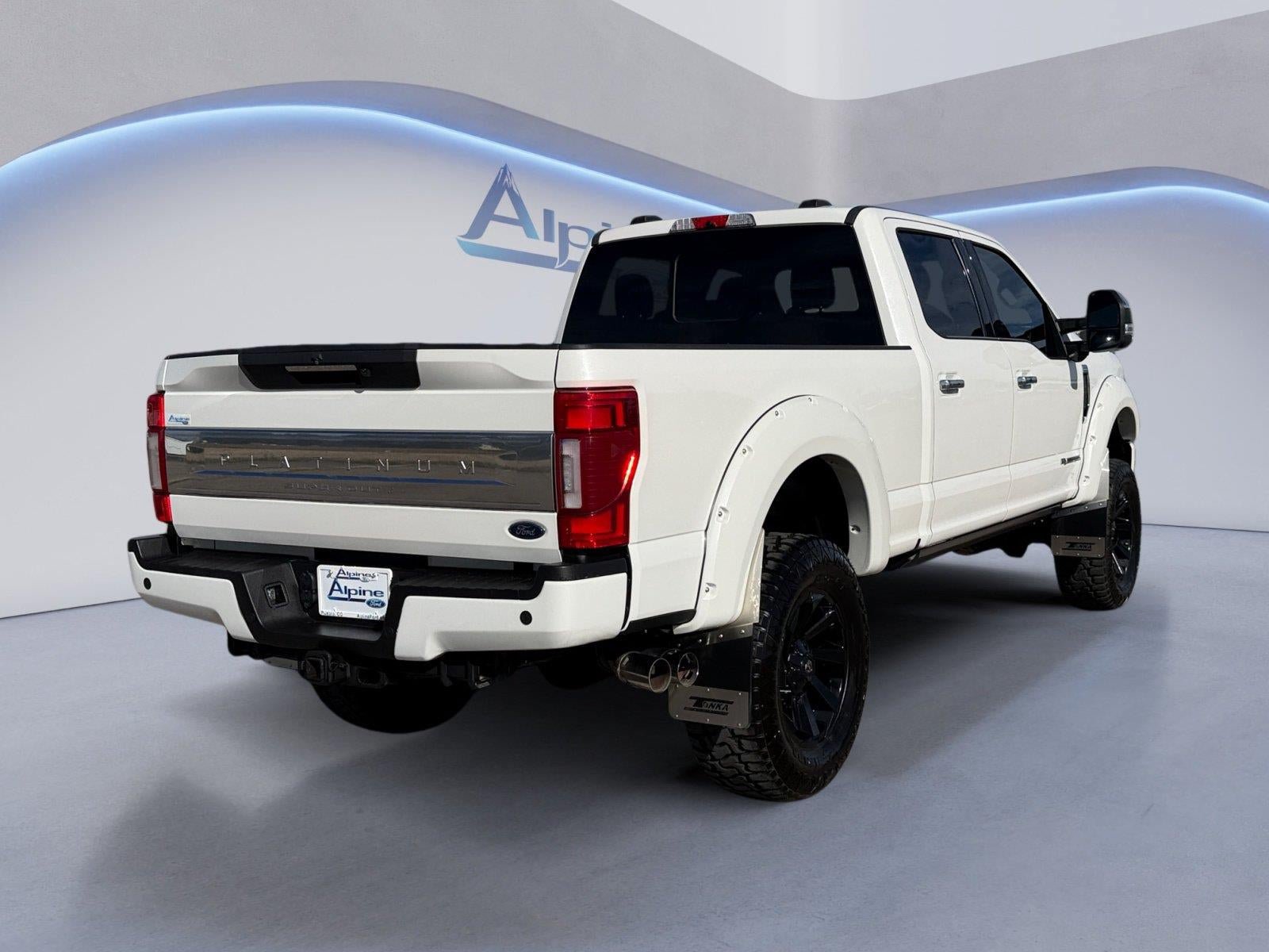 Used 2022 Ford F350 Limited w/ FX4 Off-Road Package AWD/4WD image 5