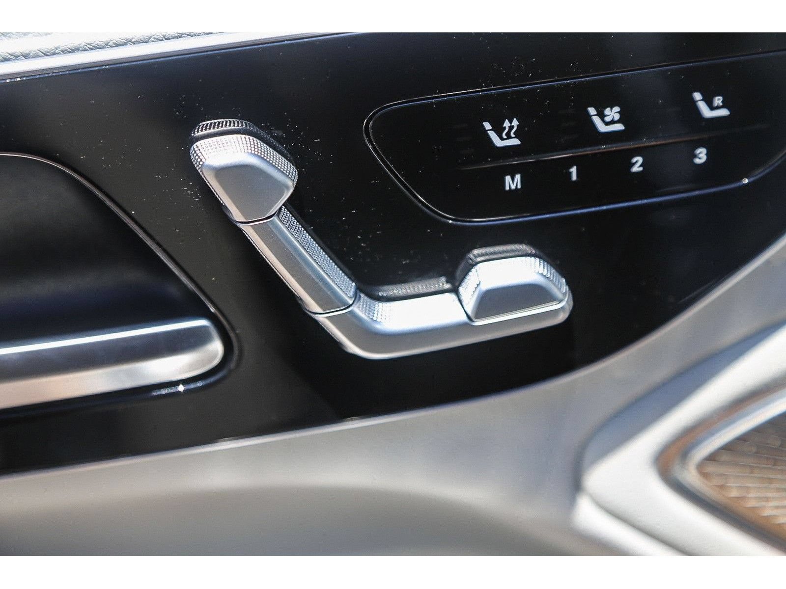 Used 2023 Mercedes-Benz EQS 450+ 4MATIC Sedan image 20