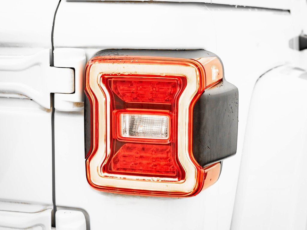 Used 2023 Jeep Wrangler Unlimited Sahara w/ Cold Weather Group image 9