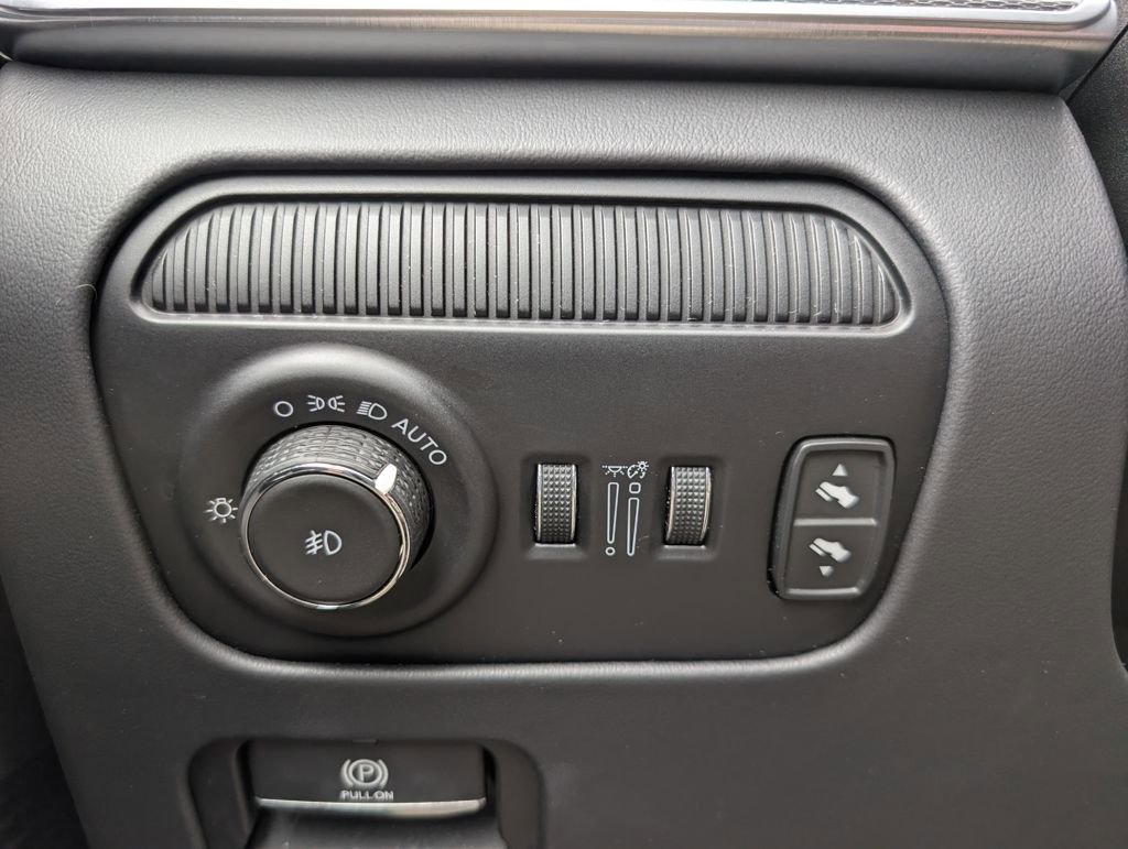 Used 2024 Jeep Grand Wagoneer L Series II w/ Quick Order Packagew 28T image 55