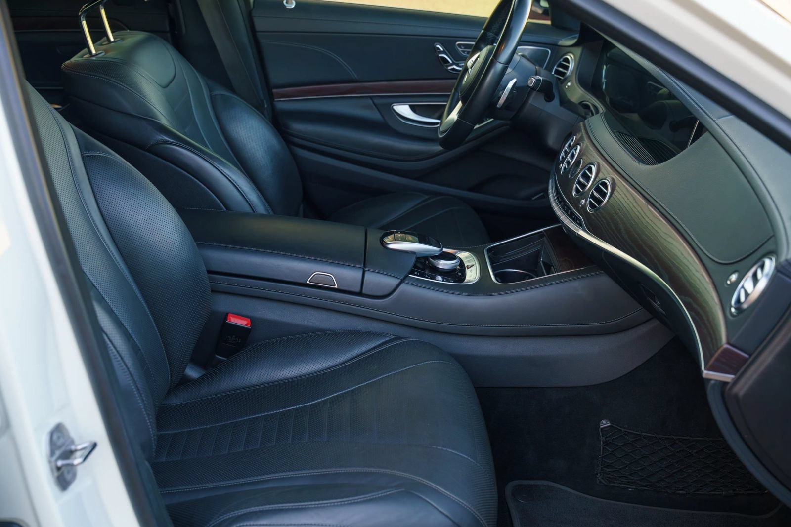 Used 2019 Mercedes-Benz S 450 Sedan image 25