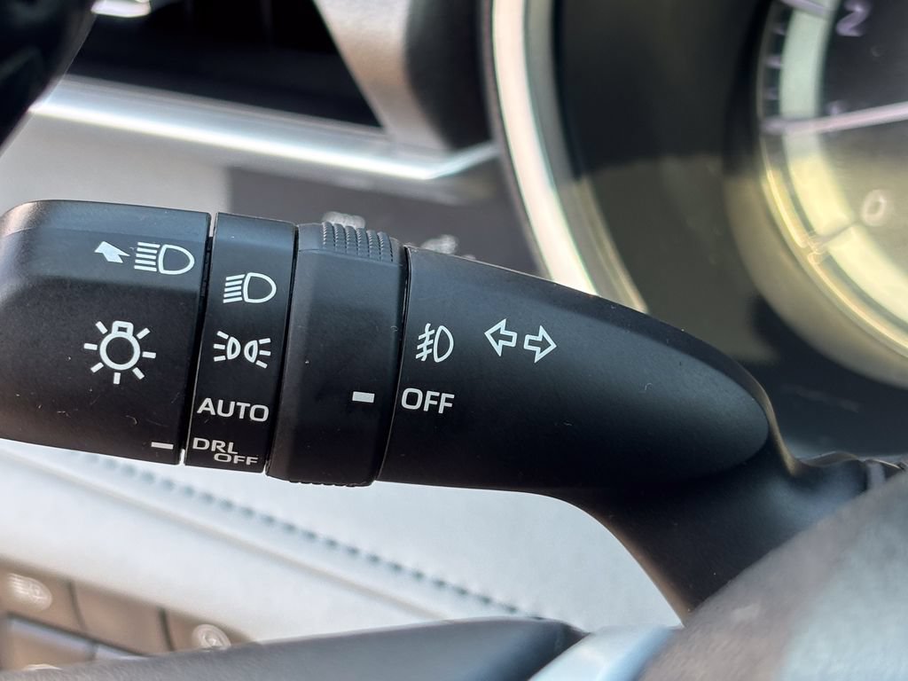 Certified 2024 Toyota Highlander XLE FWD image 27