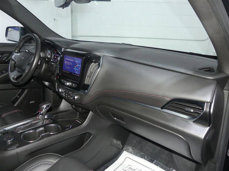 Used 2022 Chevrolet Traverse RS w/ LPO, Floor Liner Package AWD/4WD image 24