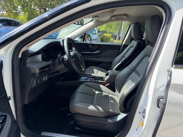 Used 2023 Lincoln Corsair FWD image 11