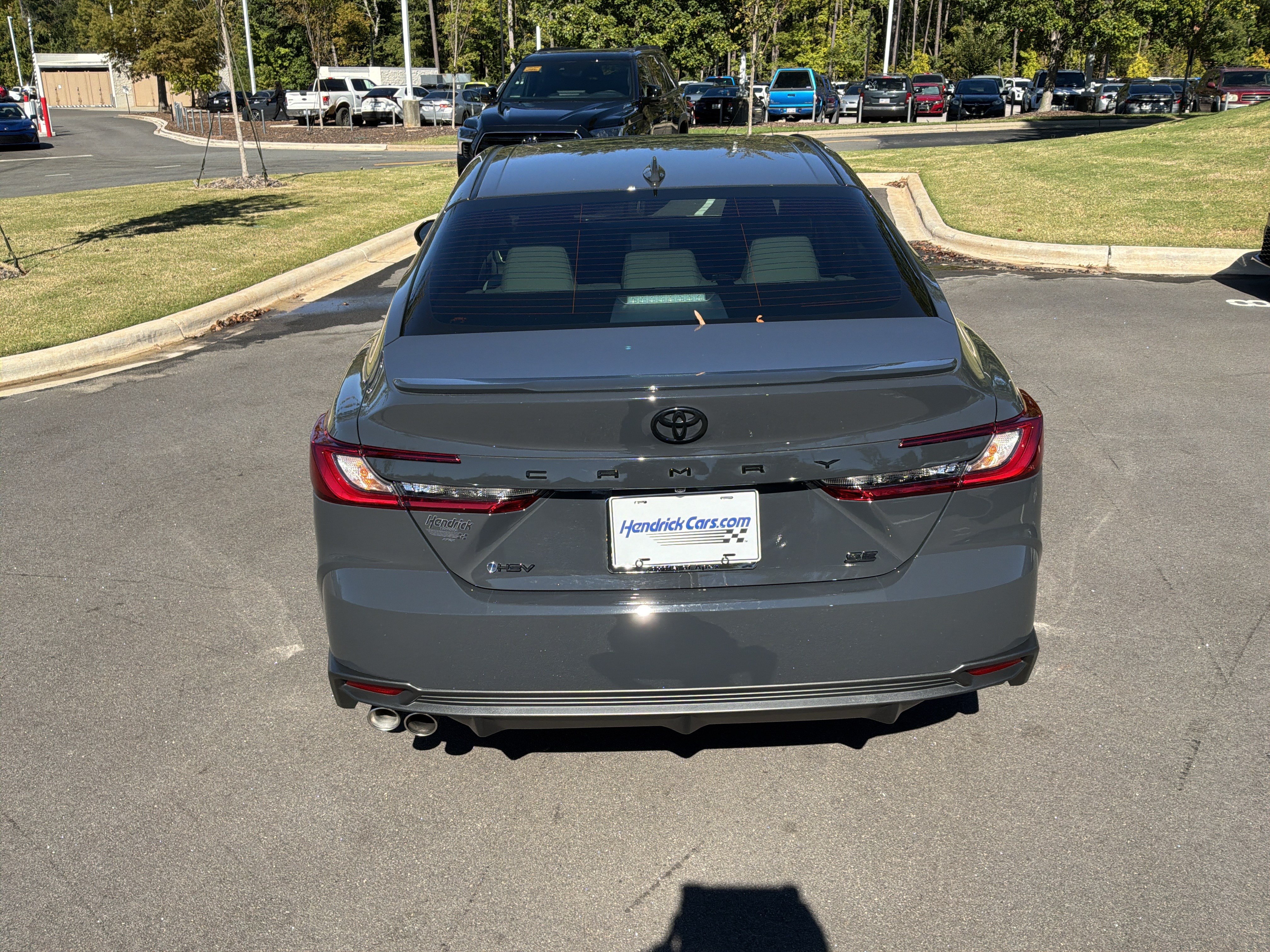 Used 2026 Toyota Camry SE FWD image 9