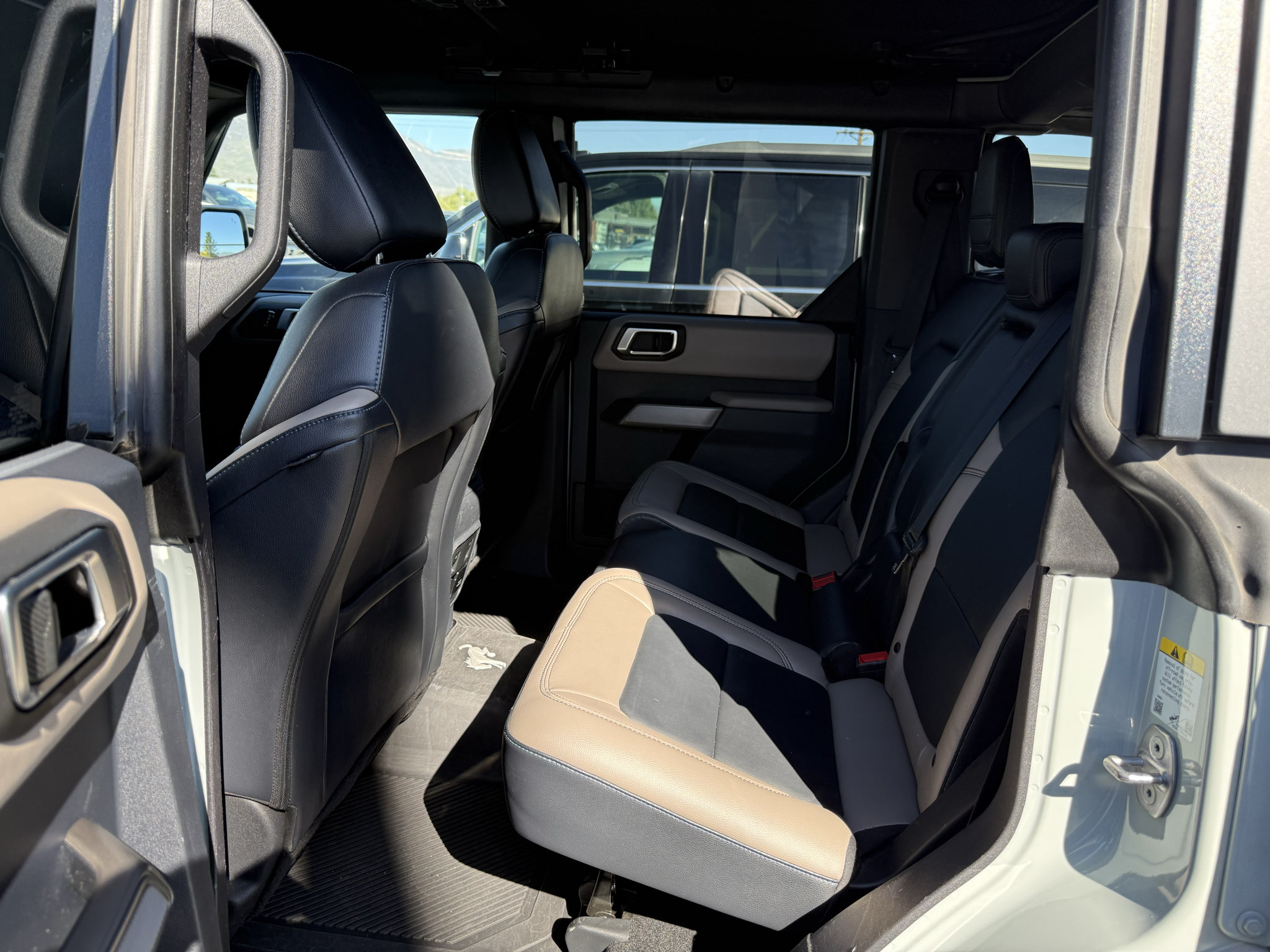 Used 2023 Ford Bronco Wildtrak AWD/4WD image 13