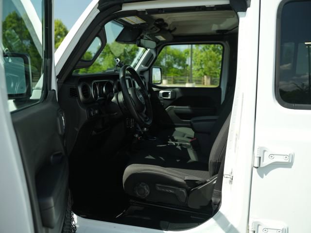 Used 2022 Jeep Gladiator Sport AWD/4WD image 13