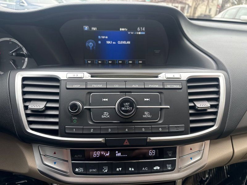 Used 2014 Honda Accord LX image 24