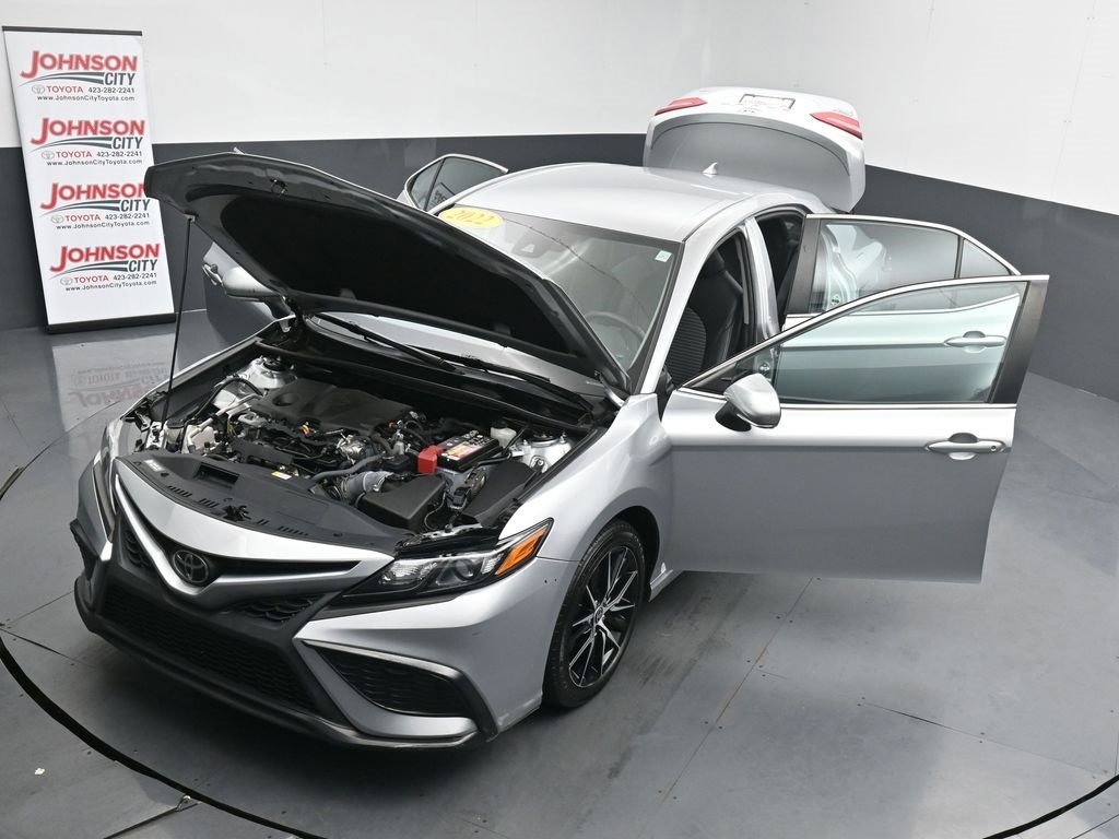 Used 2022 Toyota Camry SE image 44