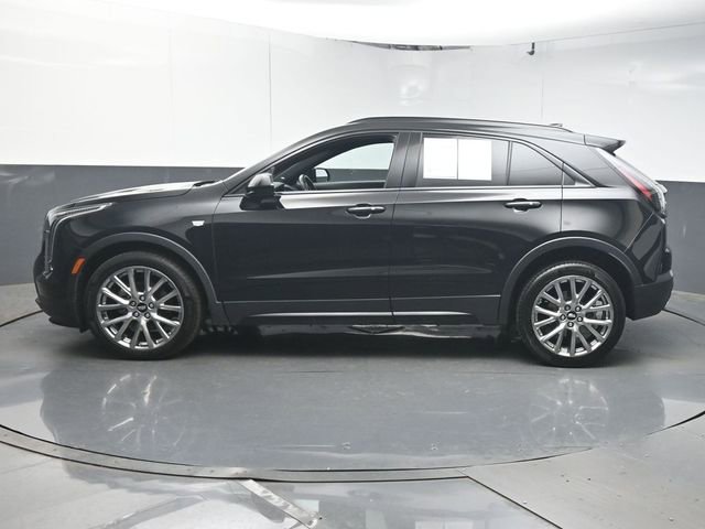 Used 2019 Cadillac XT4 Sport w/ LPO, Midnight Sport Package FWD image 5