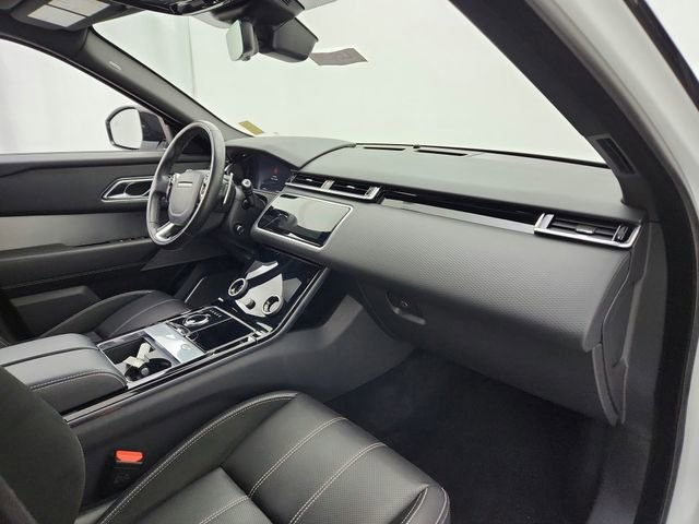 Used 2019 Land Rover Range Rover Velar R-Dynamic SE image 13
