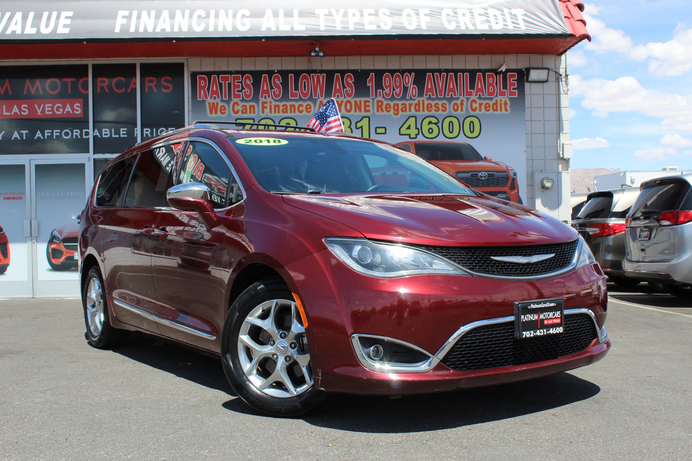 Used 2018 Chrysler Pacifica Limited FWD image 3