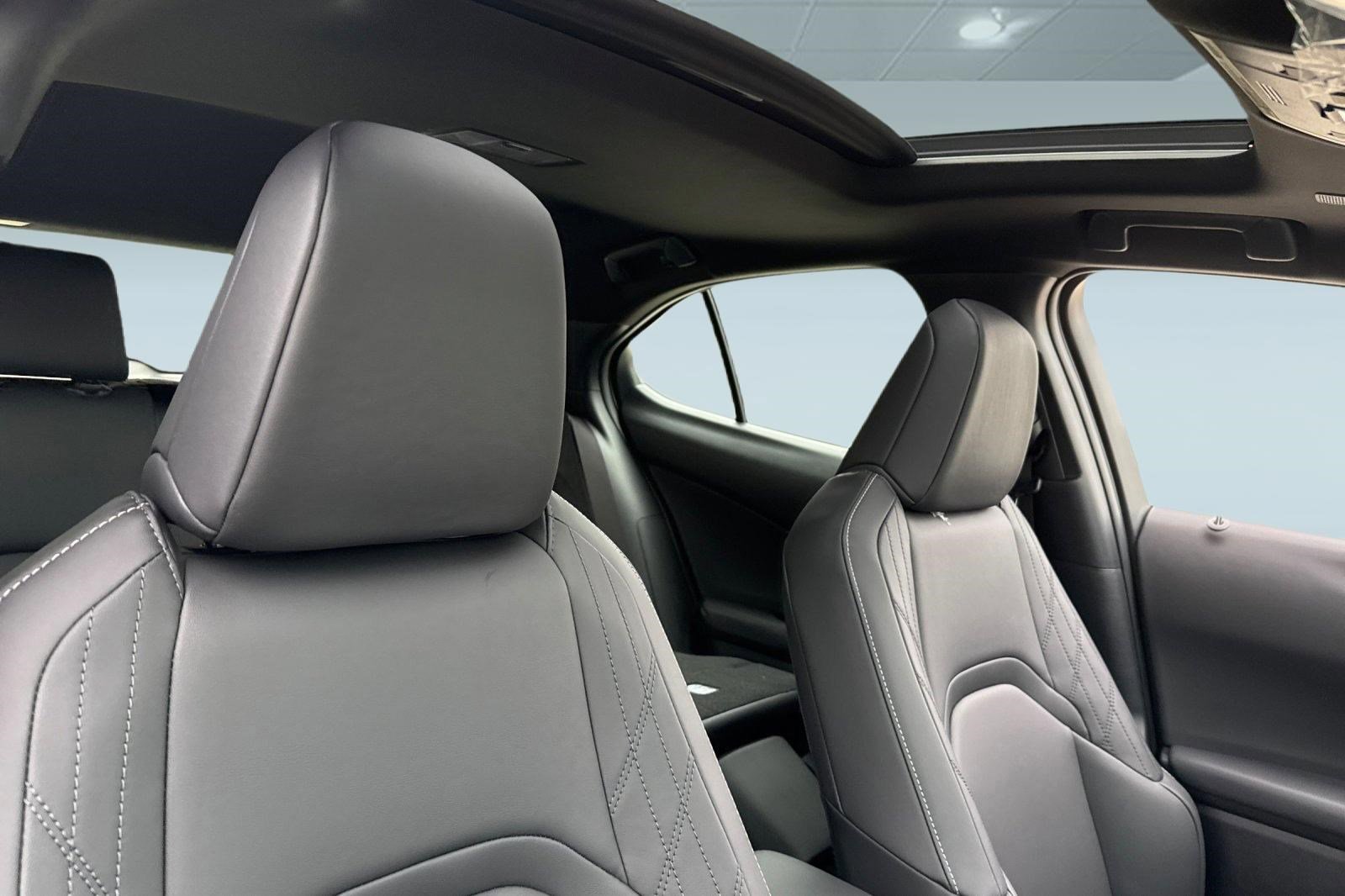 New 2026 Lexus UX 300h FWD image 23