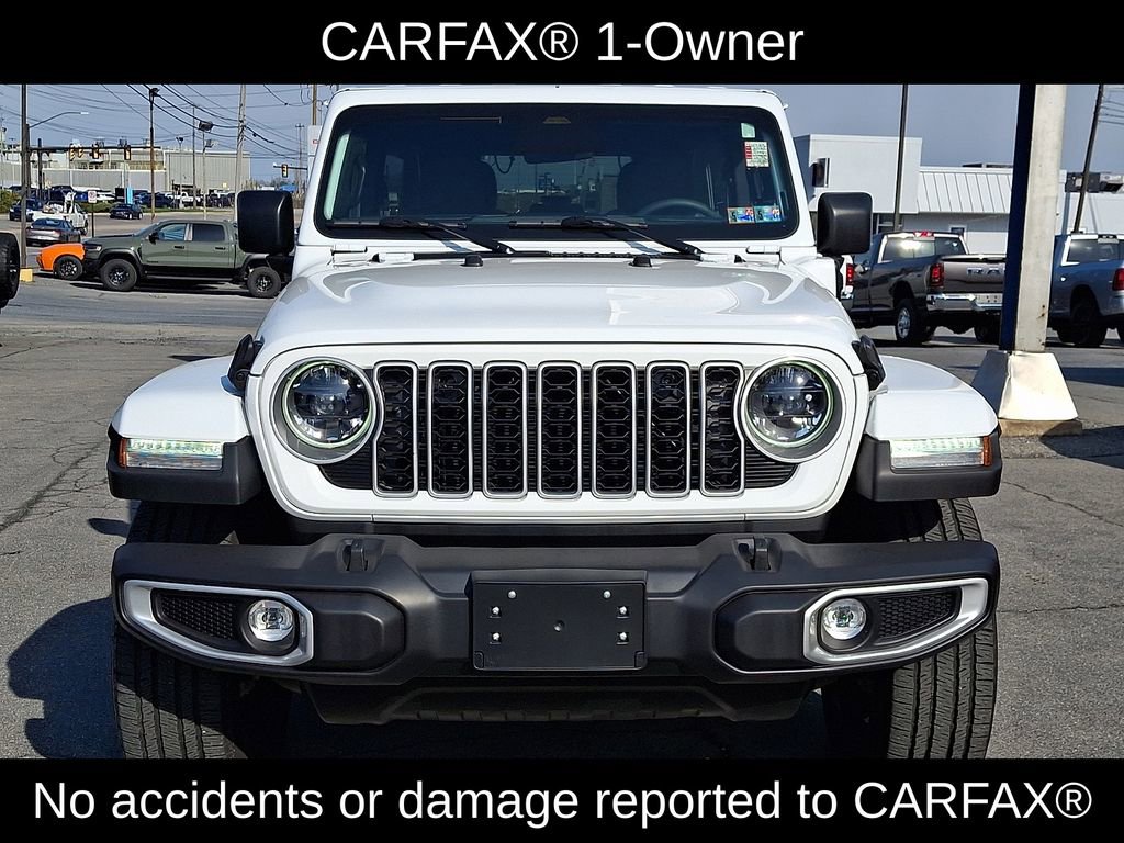 Used 2025 Jeep Wrangler Unlimited Sahara image 2