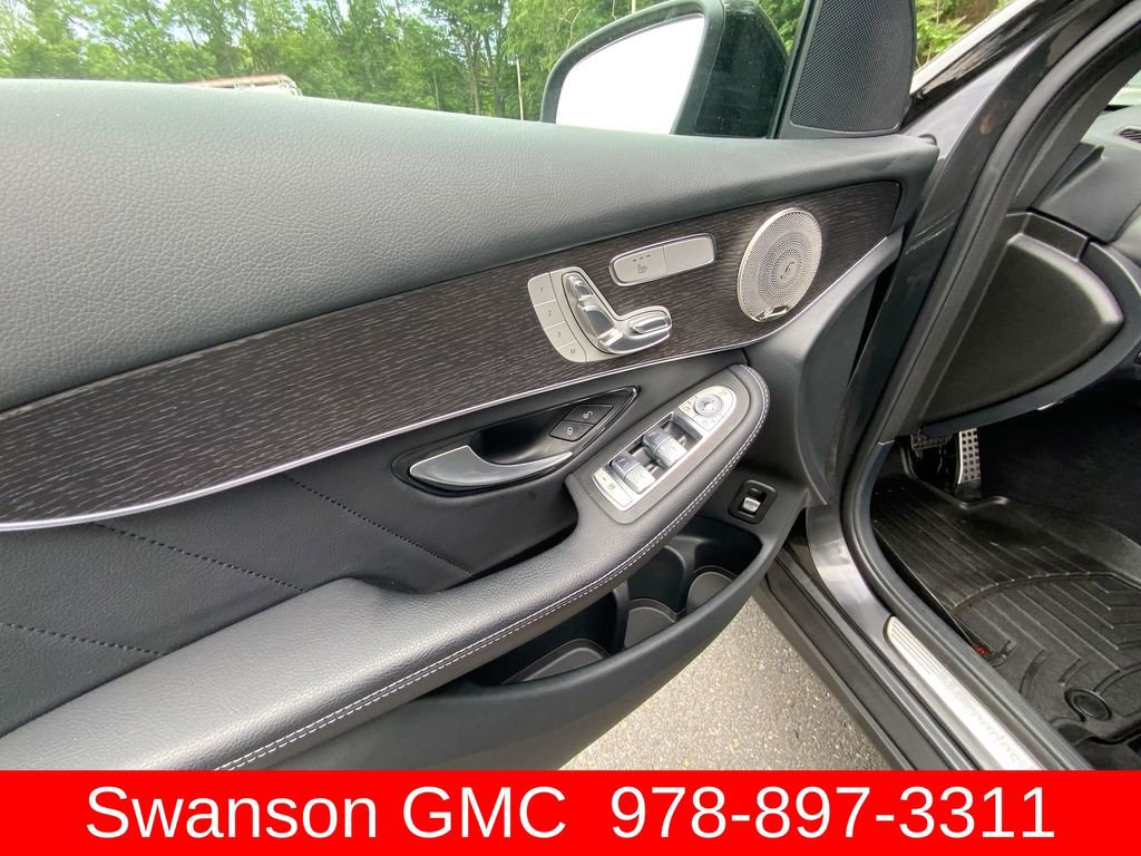 Used 2021 Mercedes-Benz GLC 300 4MATIC w/ AMG Line image 23