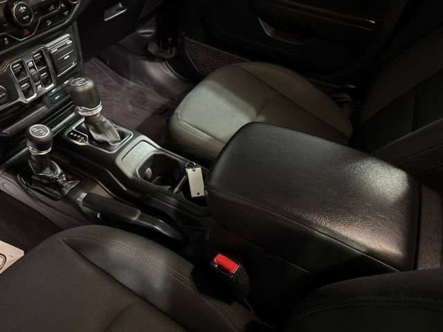 Used 2021 Jeep Wrangler Unlimited Sport AWD/4WD image 9