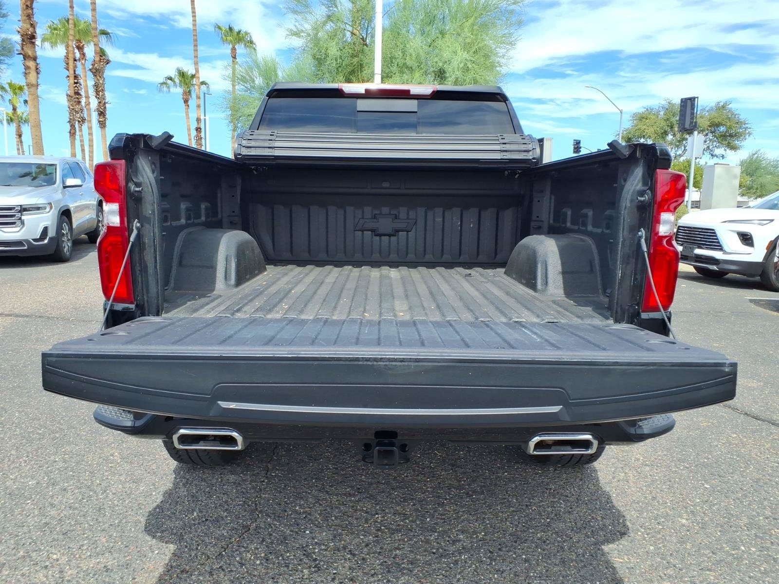 Used 2025 Chevrolet Silverado 1500 LT Trail Boss w/ LT Trail Boss Premium Package AWD/4WD image 10