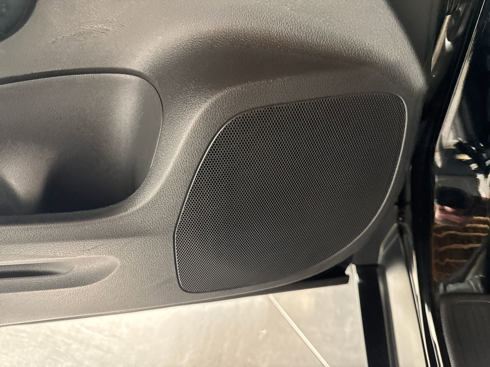 Used 2015 Honda CR-V LX image 17