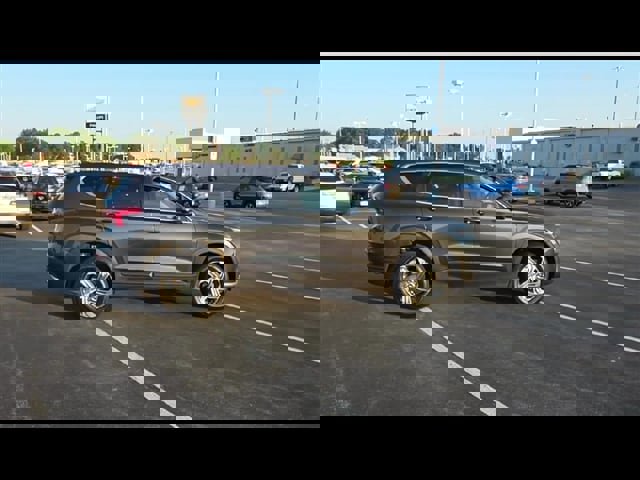 Used 2022 Hyundai Santa Fe SE w/ Cargo Package image 9