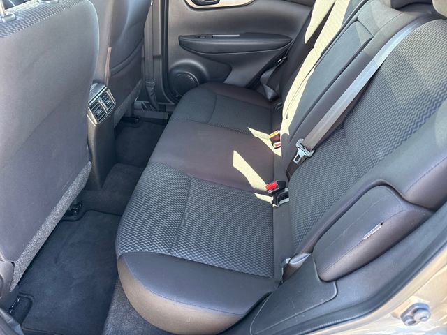 Used 2020 Nissan Rogue Sport S image 17