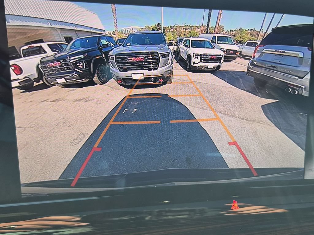 Certified 2022 Cadillac Escalade Premium Luxury RWD image 7