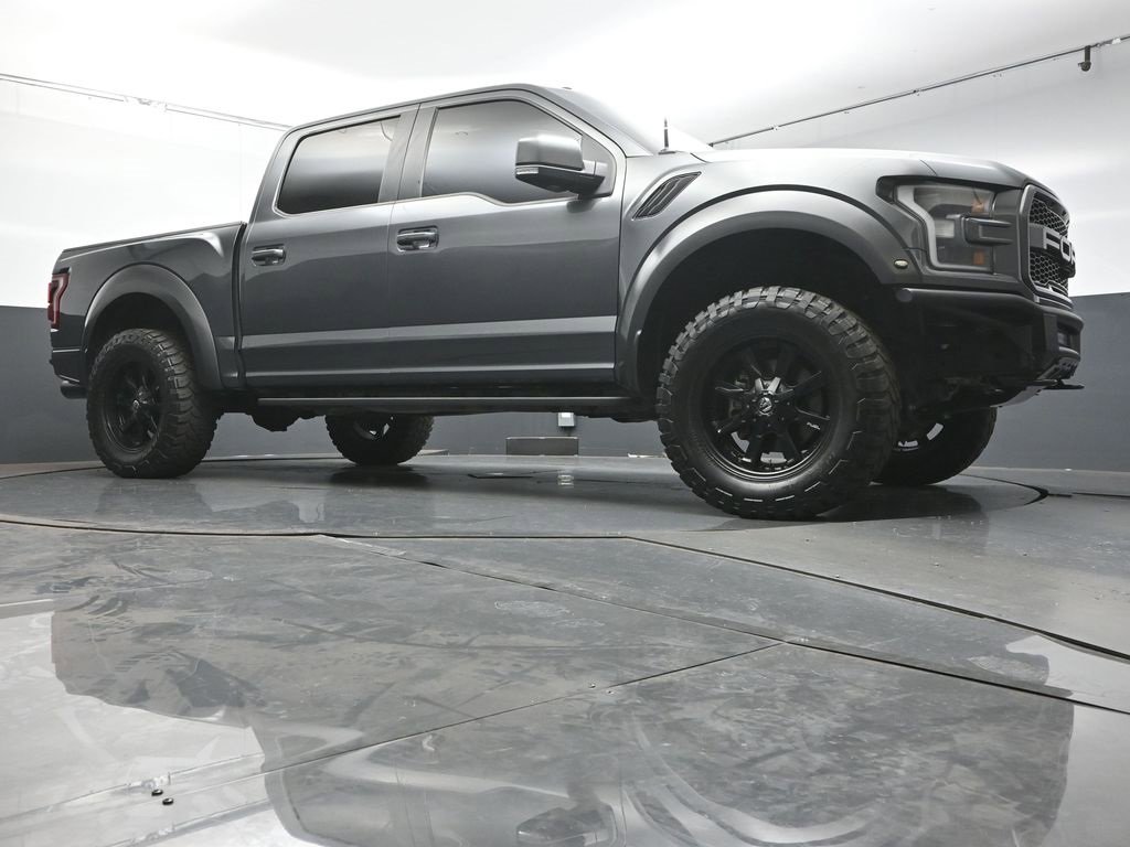 Used 2018 Ford F150 Raptor w/ Equipment Group 802A Luxury image 39