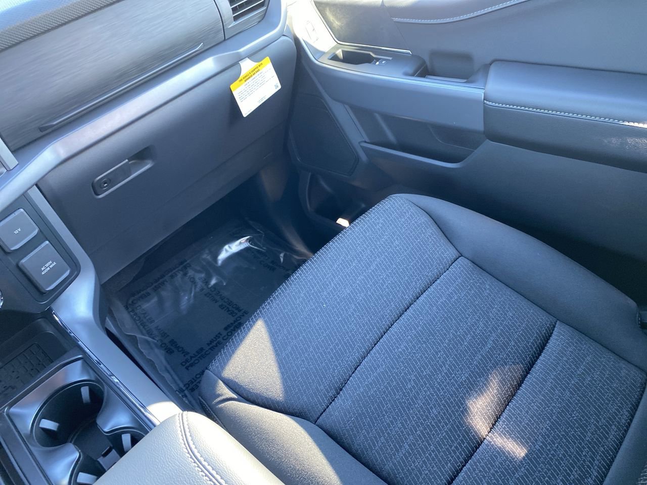 New 2025 Ford F150 XLT w/ Equipment Group 302A MID image 15