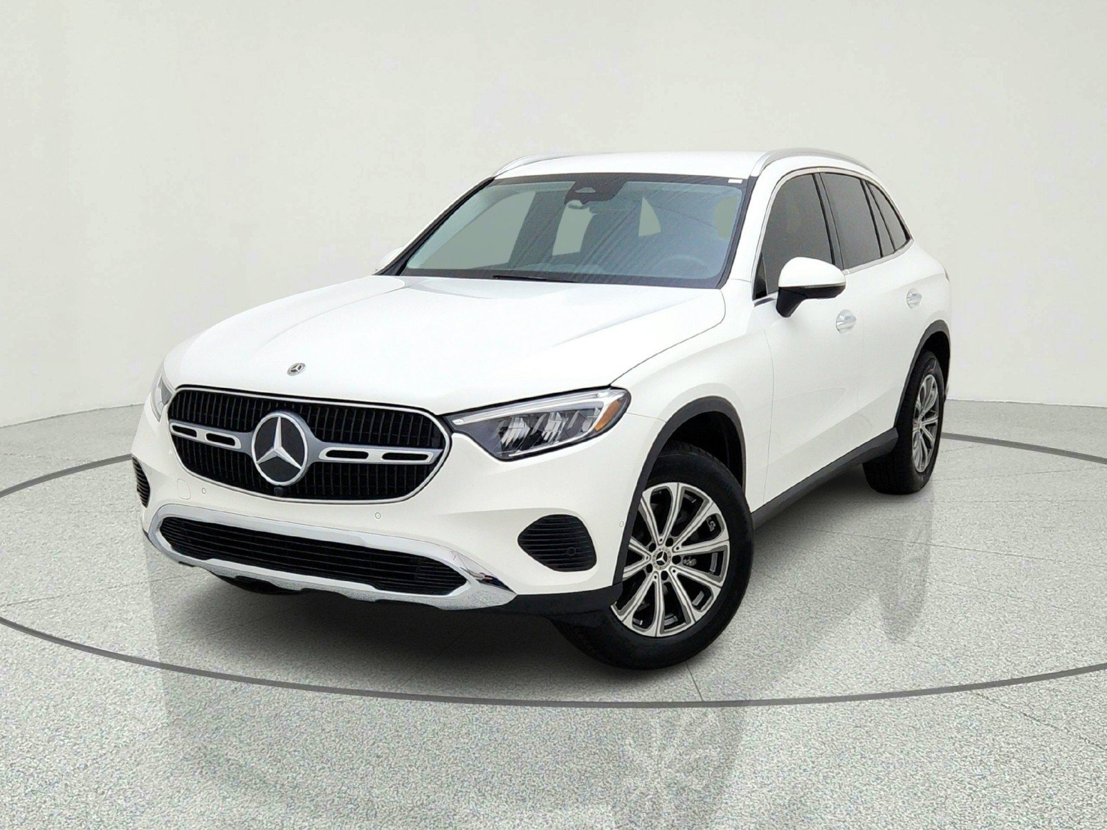 Certified 2024 Mercedes-Benz GLC 300 image 2