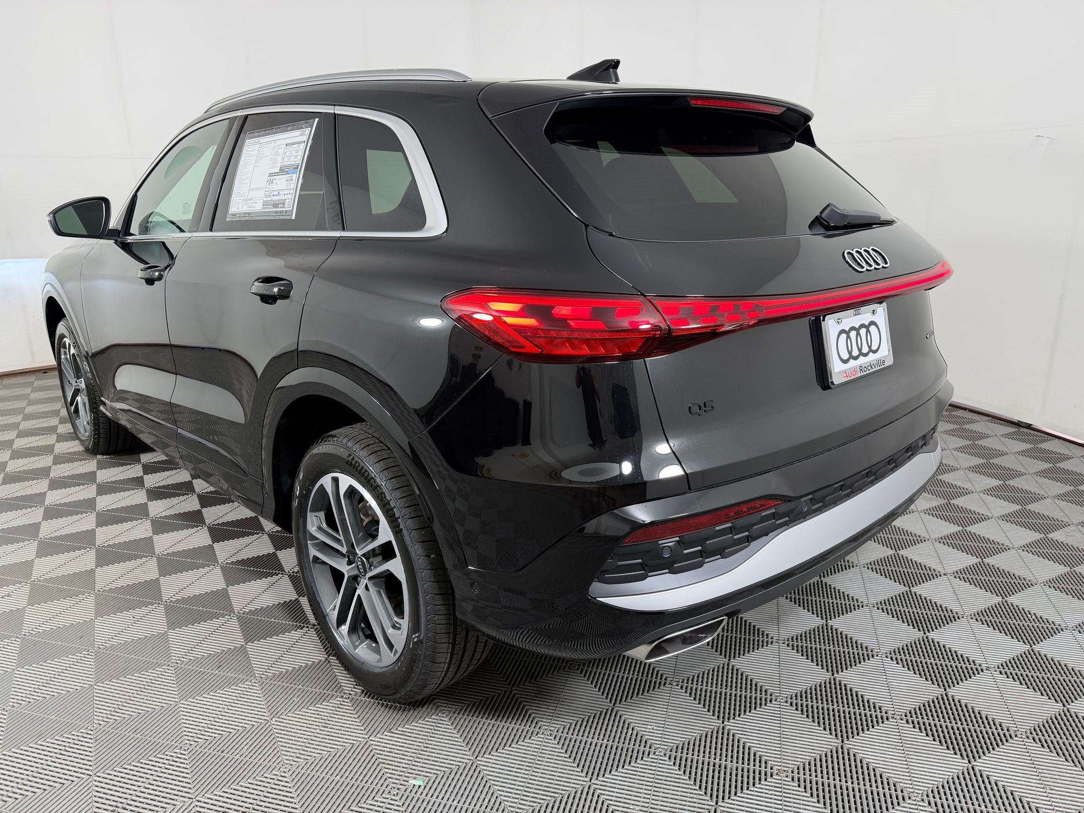 New 2026 Audi Q5 Premium AWD/4WD image 3