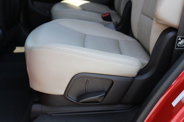 Used 2016 Hyundai Santa Fe Limited w/ Option Group 04 FWD image 15