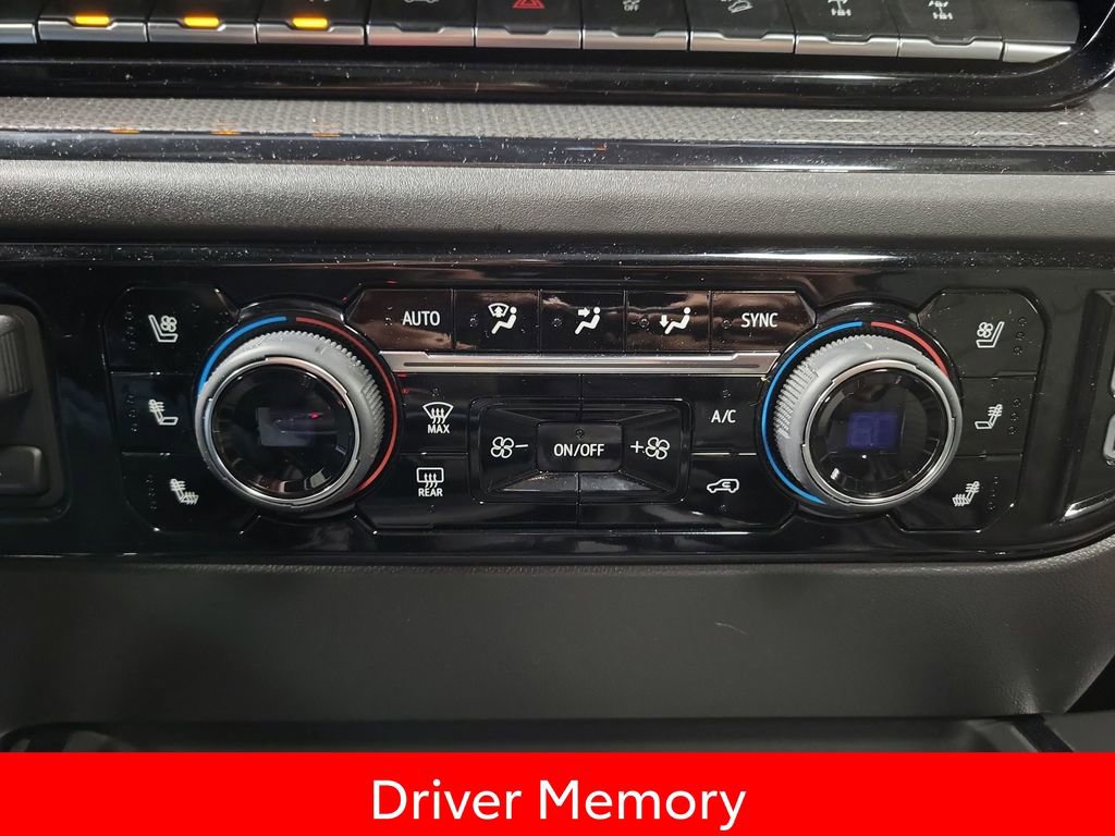 Used 2025 Chevrolet Silverado 1500 ZR2 w/ Technology Package image 18