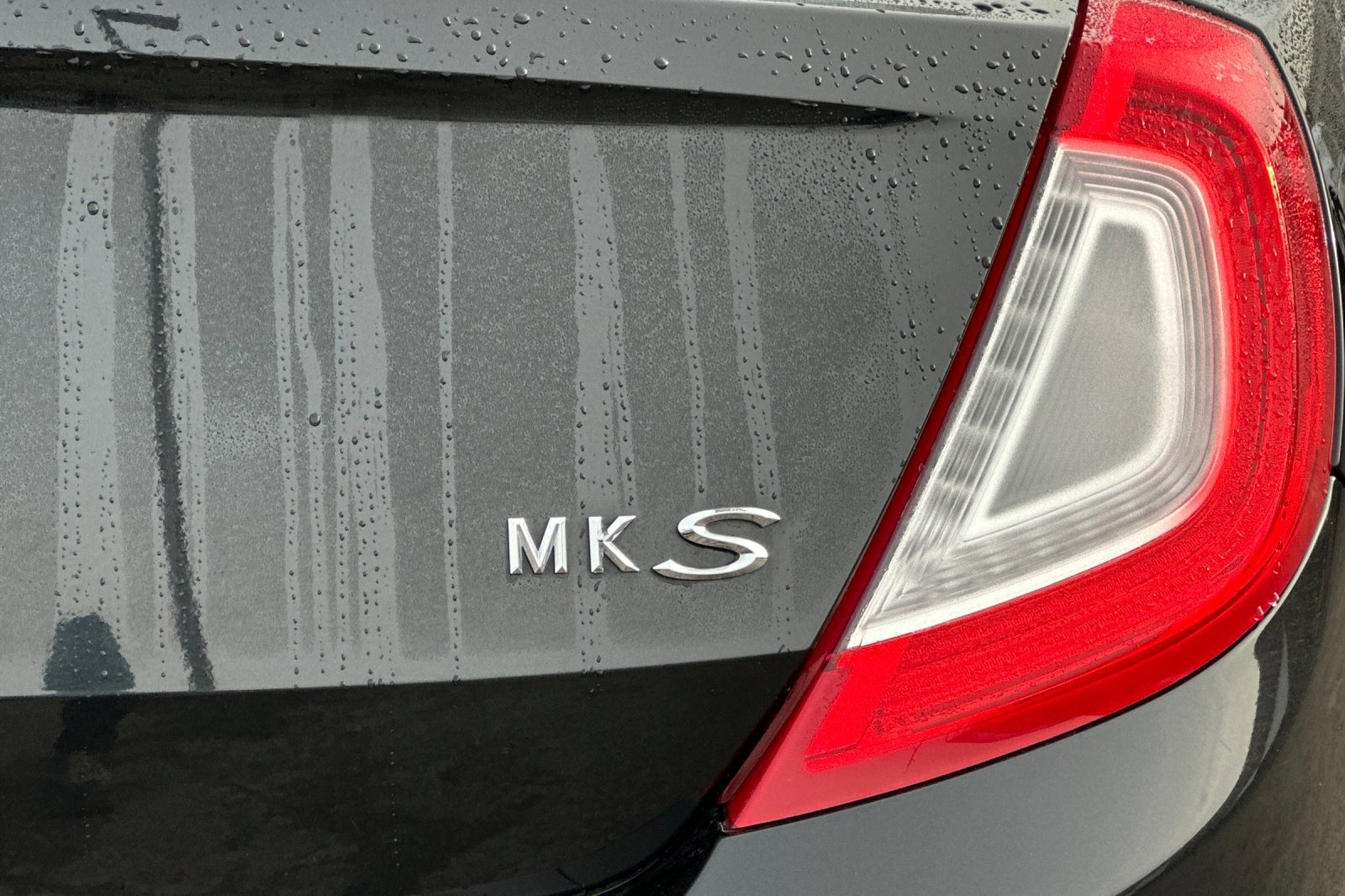 Used 2014 Lincoln MKS w/ Equipment Group 101A image 49